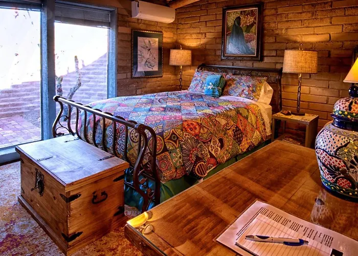Casa Tierra Adobe